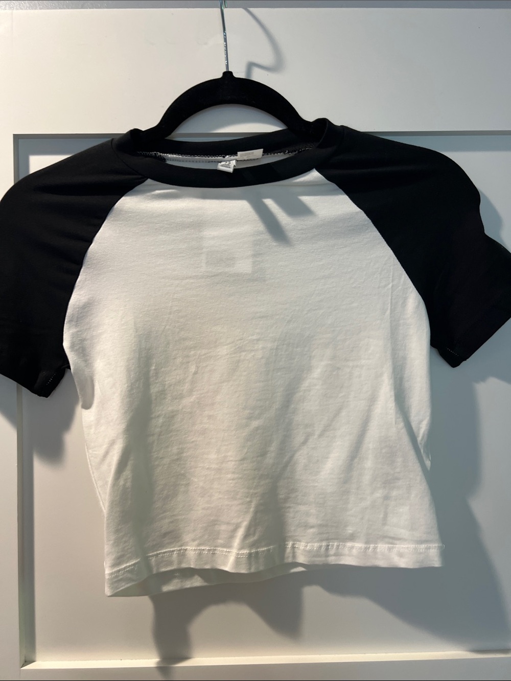 H&M Black & White Raglan Short Sleeve Tee